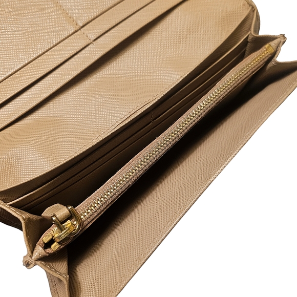 PRADA LONG WALLET - Picture 9 of 13